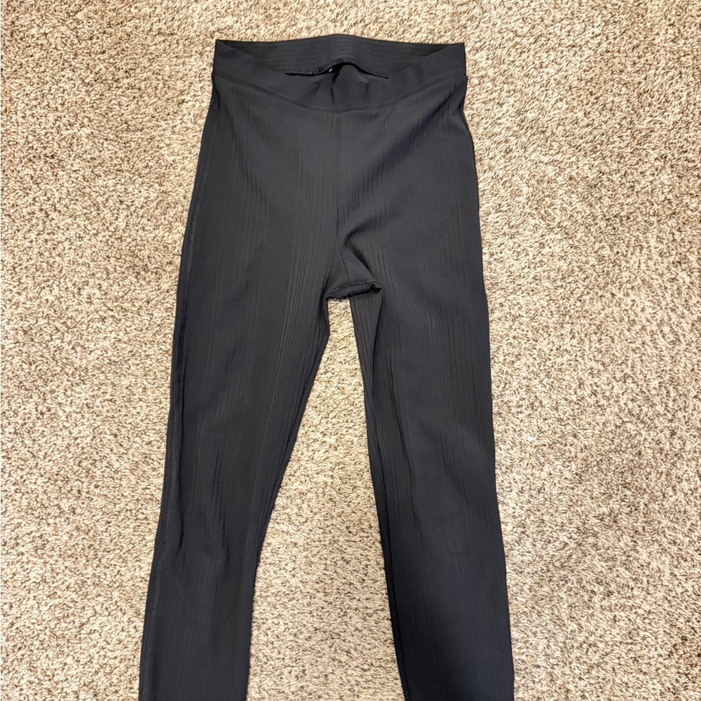 Alo Ribbed Black Leggings